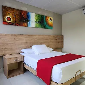3* Pensión Murali - Cerca Del Aeropuerto De